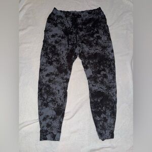 Lululemon Black and Gray jogger